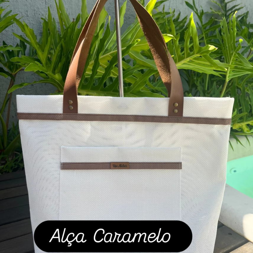 Bolsa Branca com detalhes em Marrom